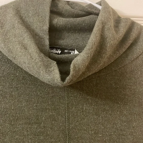 loose sweater dress - Picture 2 of 5